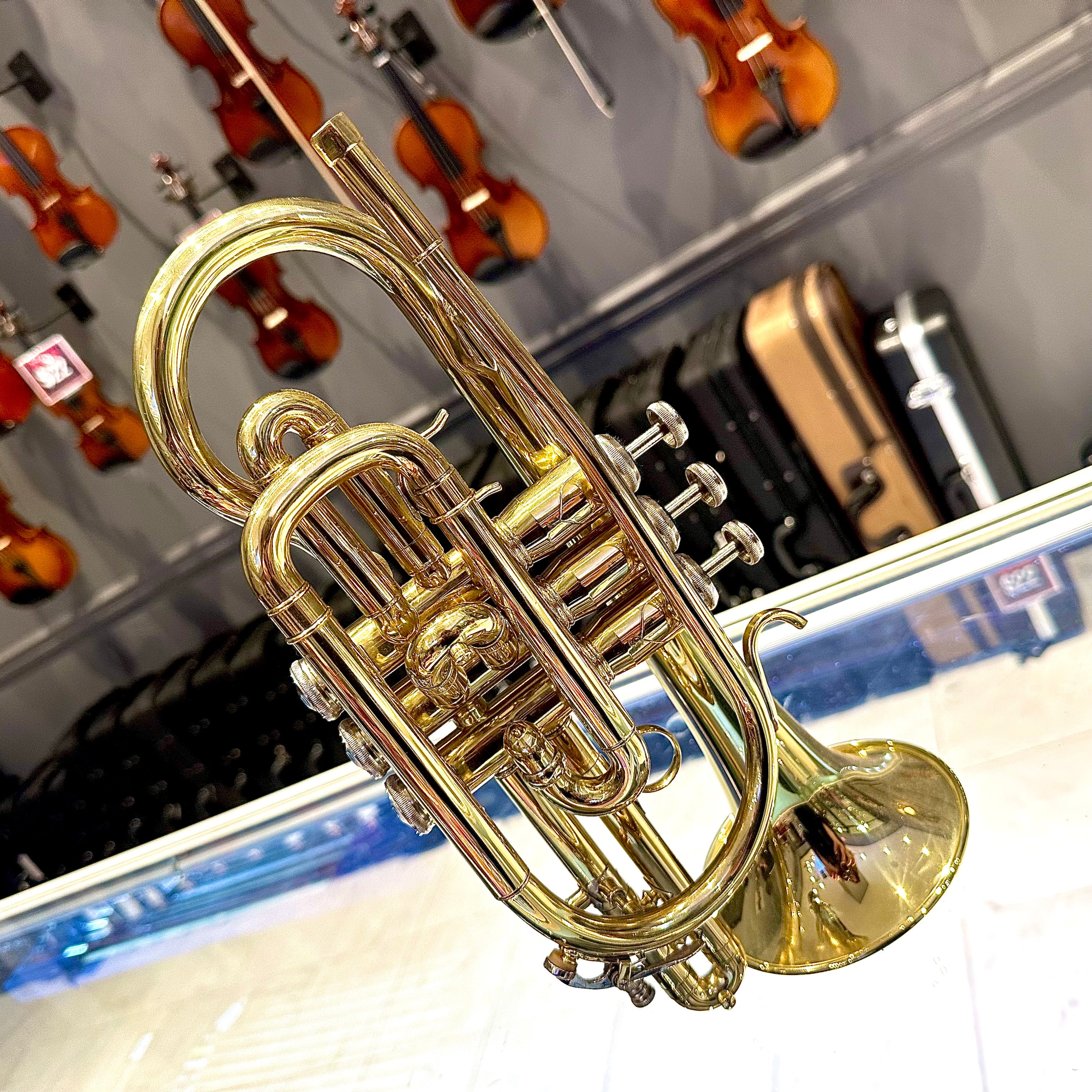 Fugue F440: Student Bb Cornet, Gold