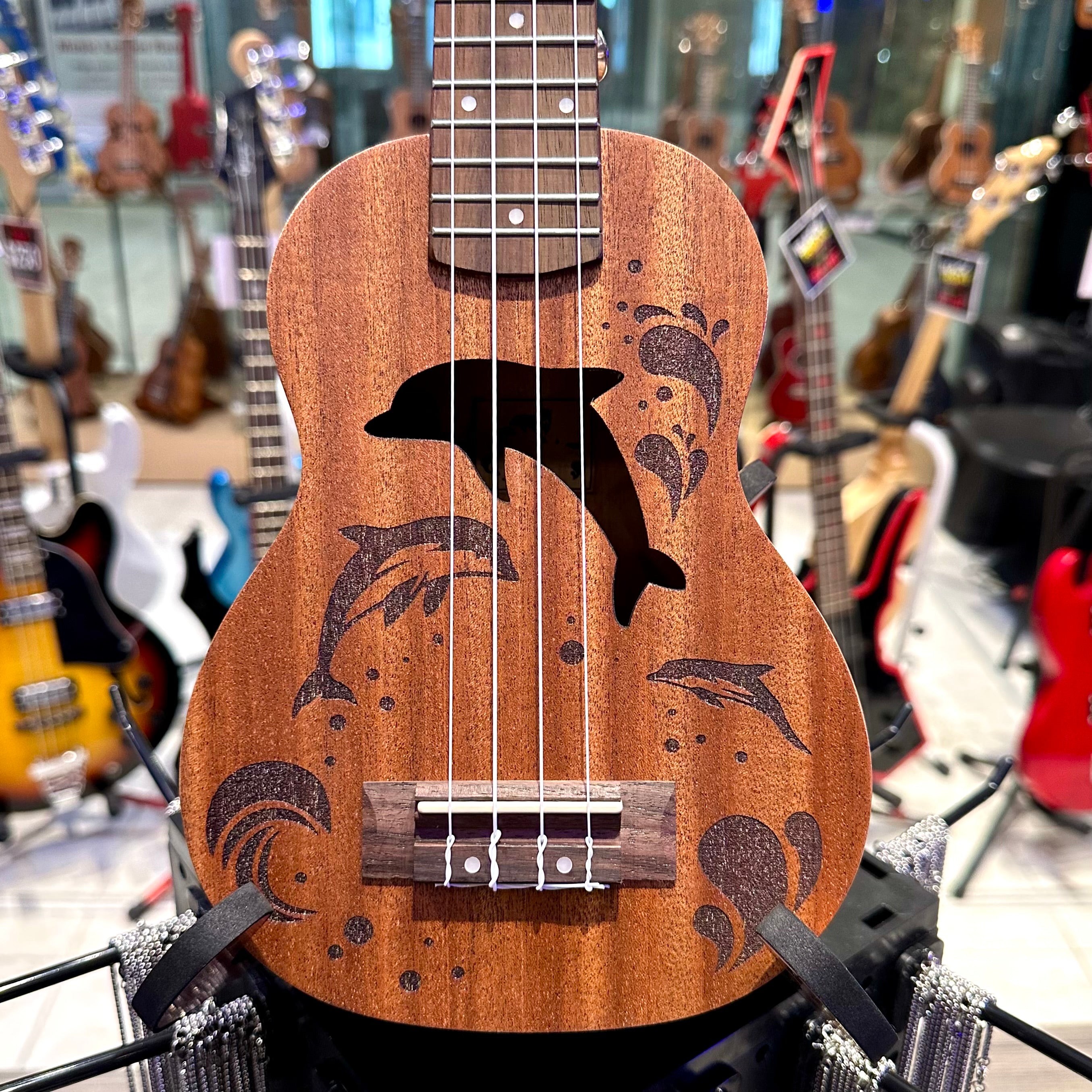 AKUA Aloha: 21" Soprano Ukulele - Hummingbird