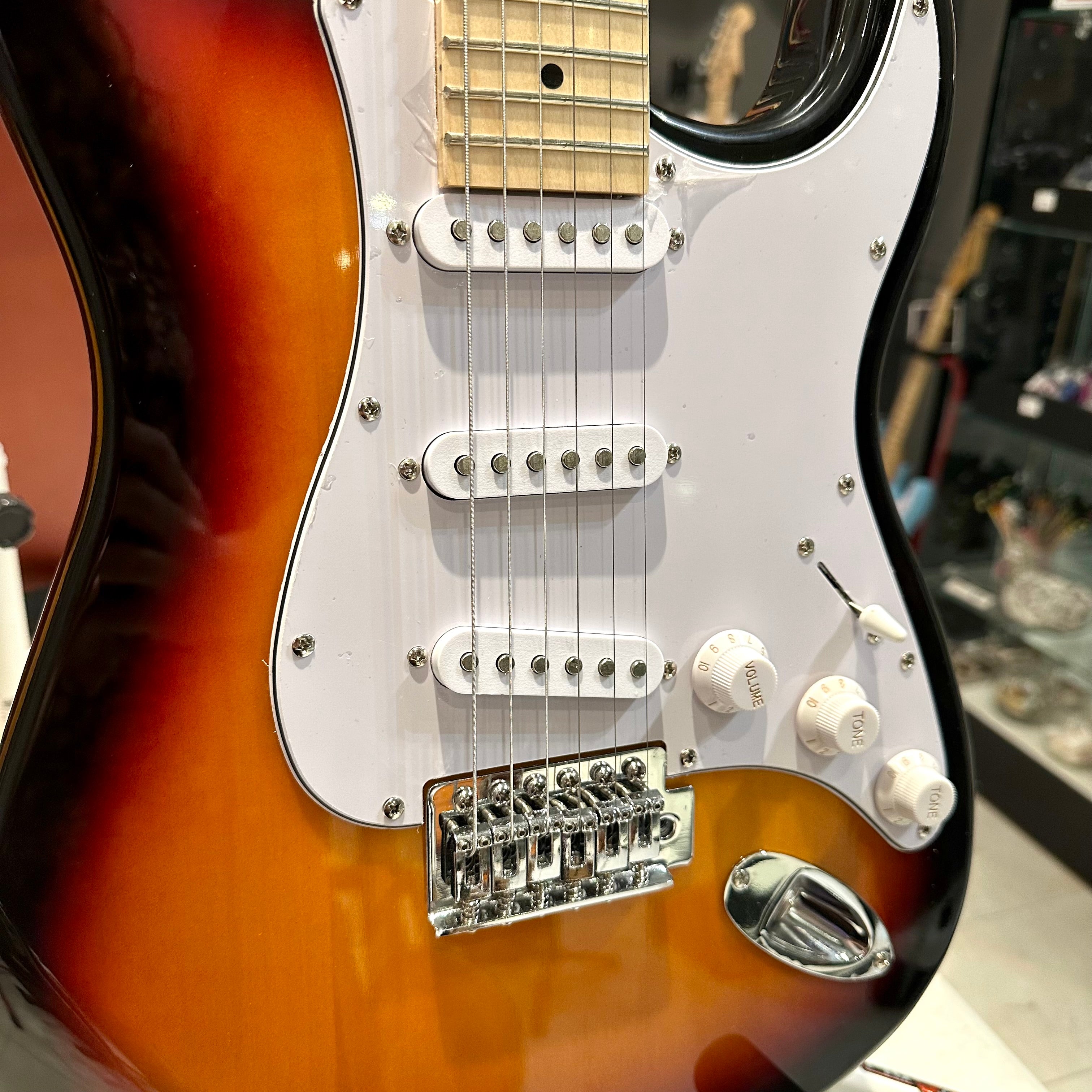 Gephardt Ground Series: 39" Electric Guitar, Maple Neck - SunBurst